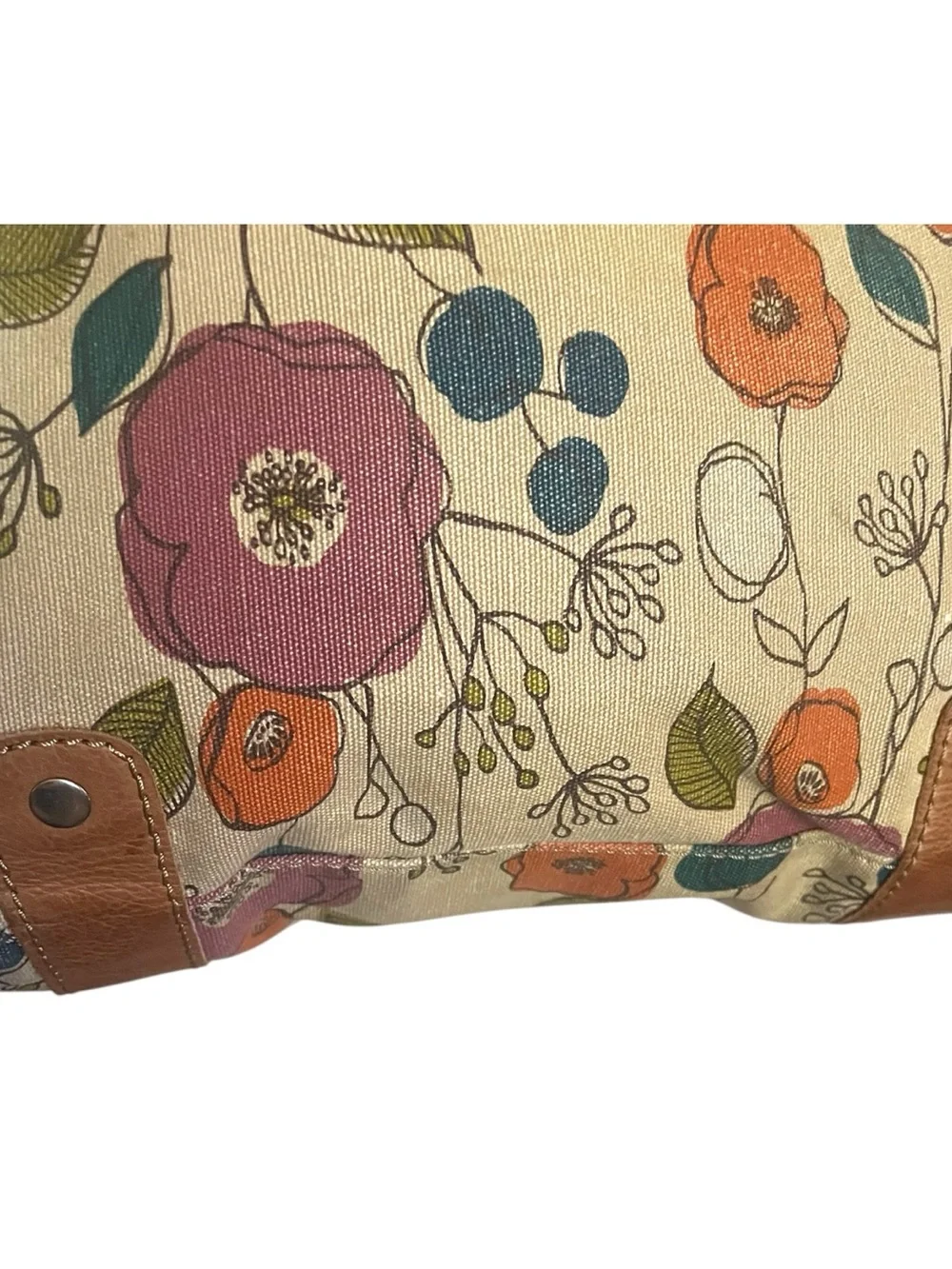 Vintage Fossil Key-Per Floral Canvas Hobo Shoulder Bag with leather accents.